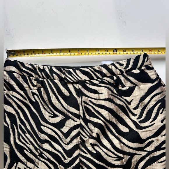 Banana Republic's Eclat Wide-Leg Brocade Pant wide leg cropped gold black zebra - Picture 7 of 9